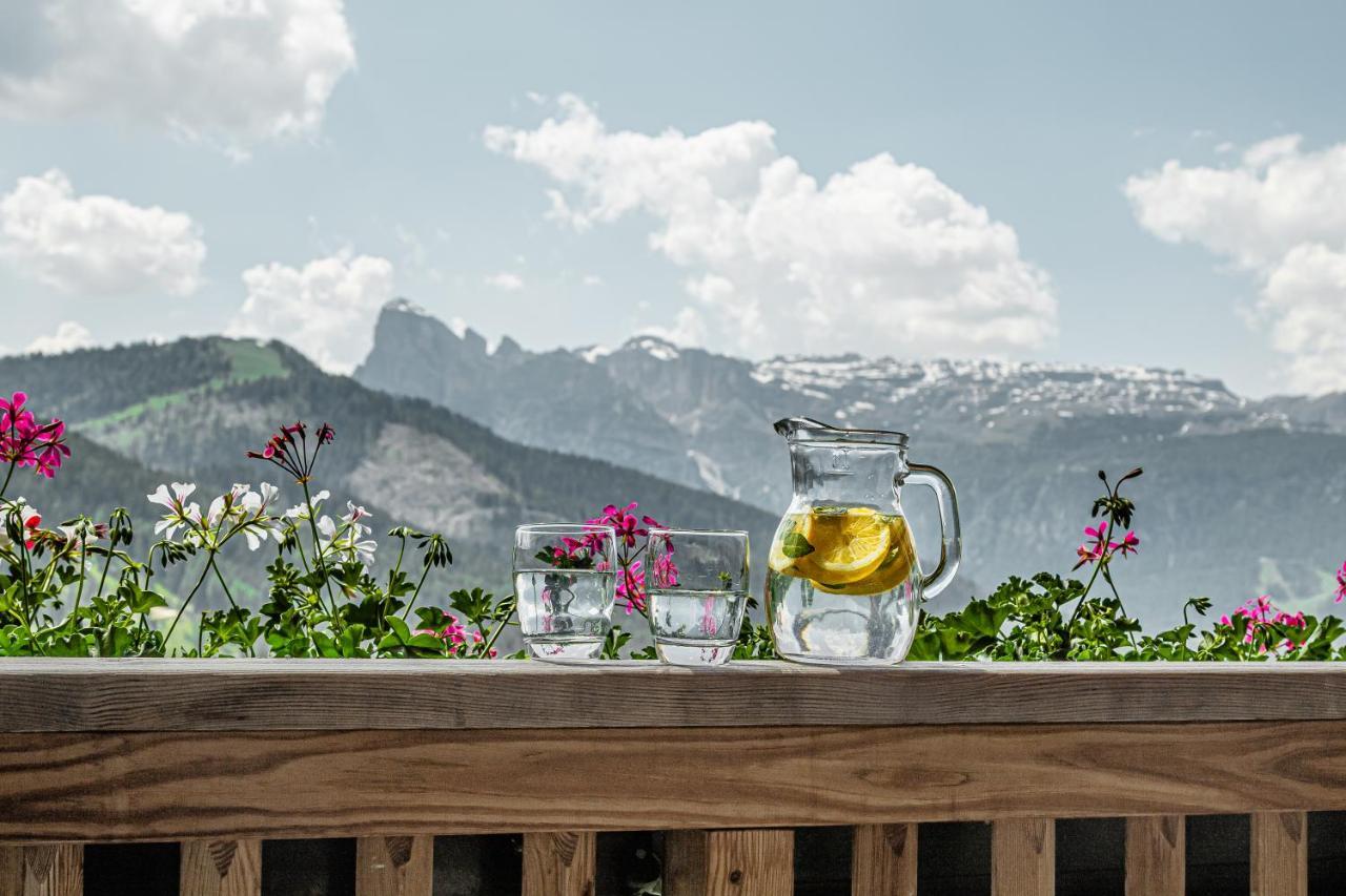 B&B - Hotel Ciasa Rue Blanch San Cassiano  Luaran gambar