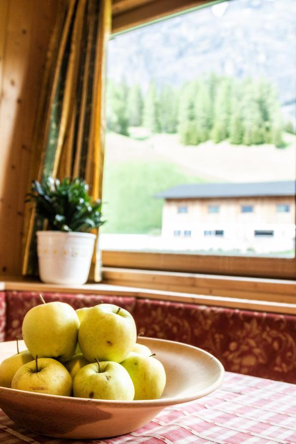B&B - Hotel Ciasa Rue Blanch San Cassiano  Luaran gambar