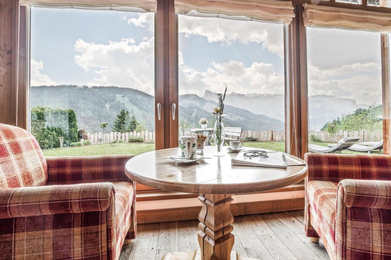 B&B - Hotel Ciasa Rue Blanch San Cassiano  Luaran gambar