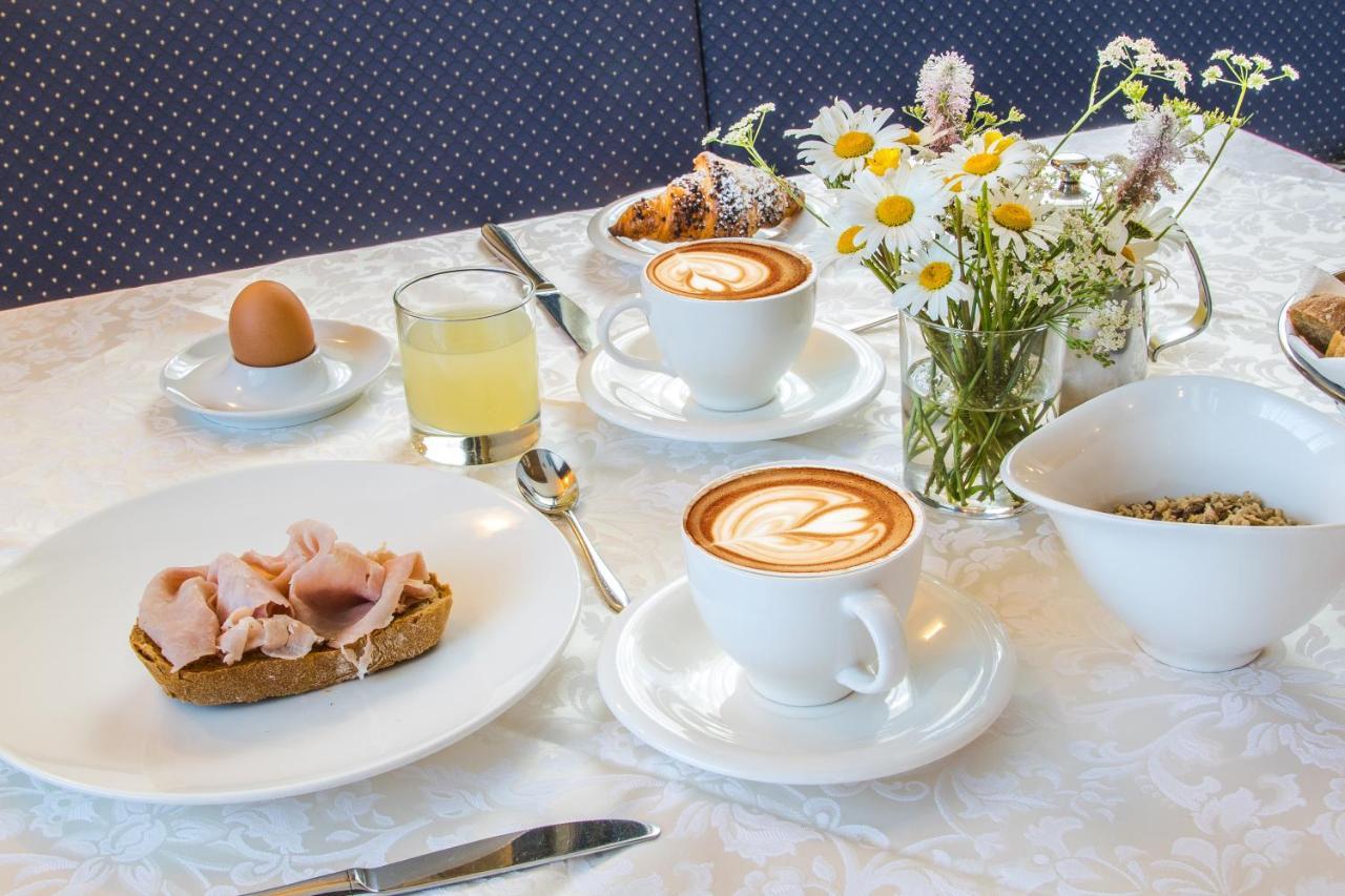 B&B - Hotel Ciasa Rue Blanch San Cassiano  Luaran gambar