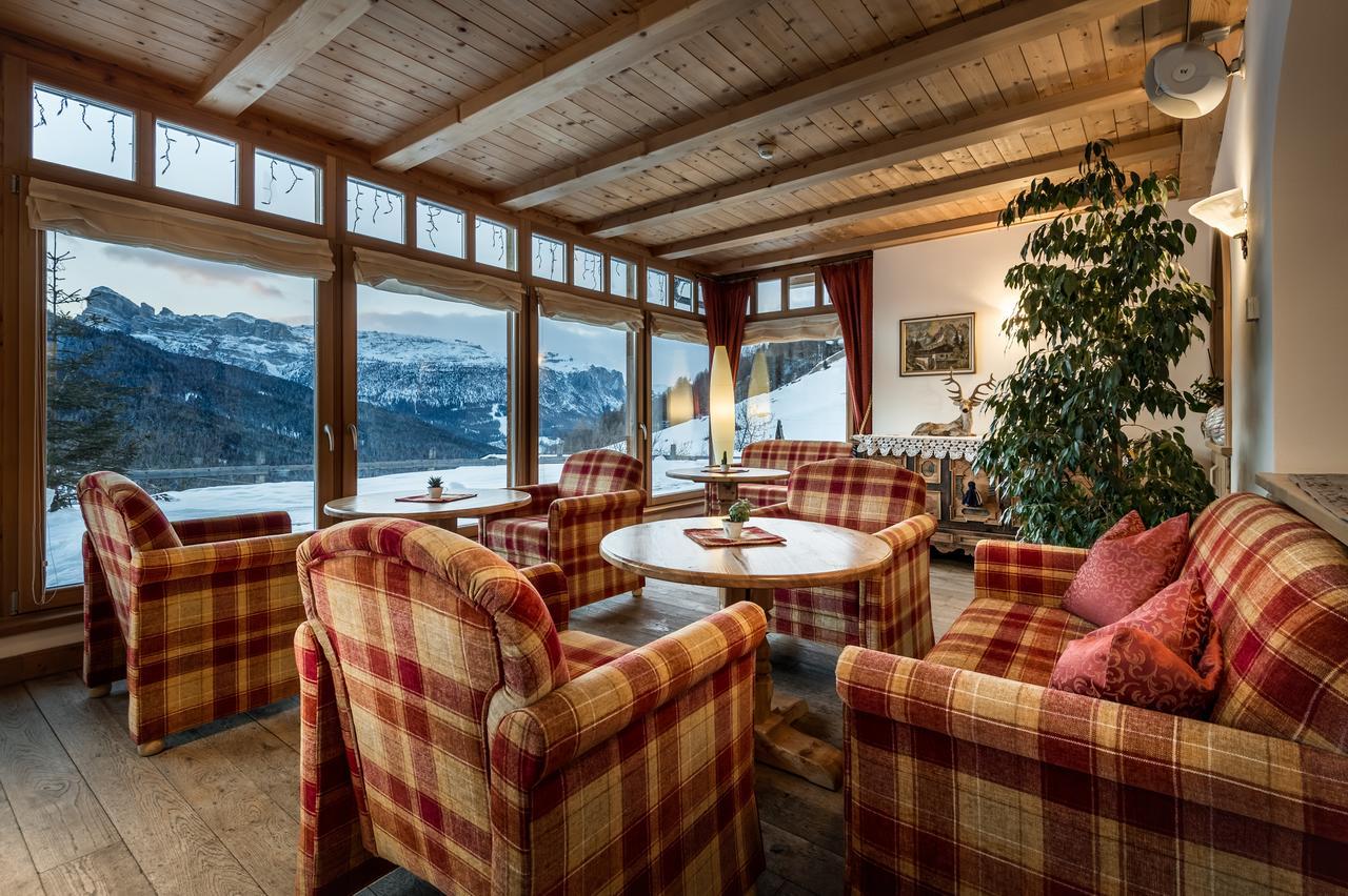 B&B - Hotel Ciasa Rue Blanch San Cassiano  Luaran gambar