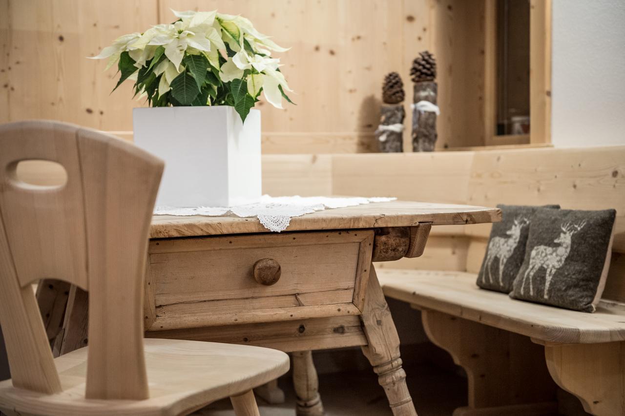 B&B - Hotel Ciasa Rue Blanch San Cassiano  Luaran gambar